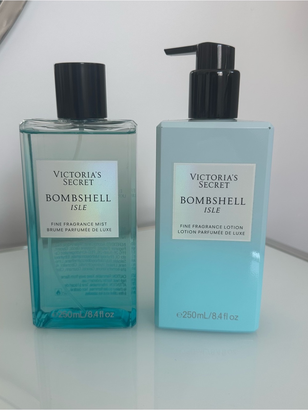 Victoria’s Secret Bombshell Isle Mist & Lotion Set 8.4 oz